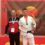 Christopher Schwarzer mit Trainer Jens Schwarzer