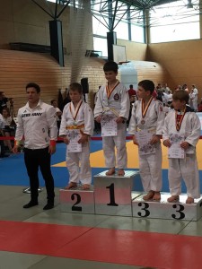 35921994_1988288711205191_3422971115369136128_n